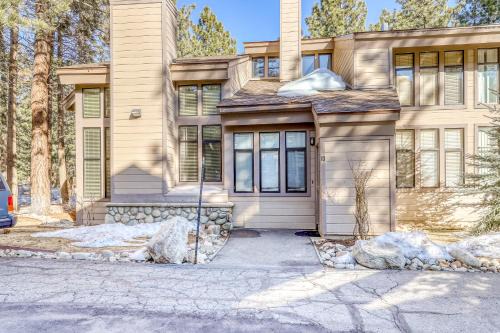 Mammoth Lakes Apartment | St. Moritz 13