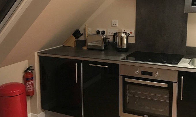 Lerwick Apartment | St Ninian's - sleeps 2 guests in 1 bedroom