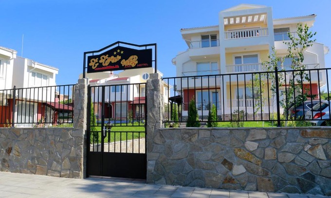 Budjaka Resort | St. Stefan Villas & Hotel