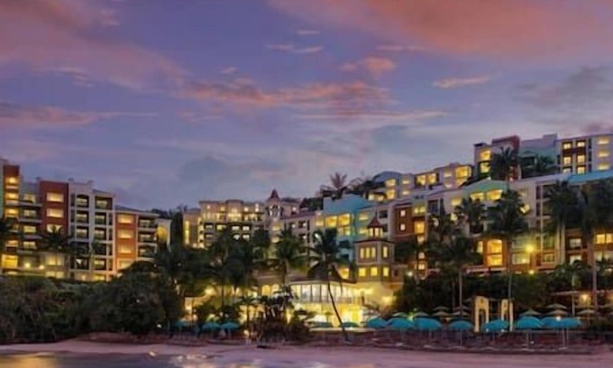 Flag Hill Resort | St. Tomas Frenchmanan's Cove, Beachfront, Pool, Hot Tub