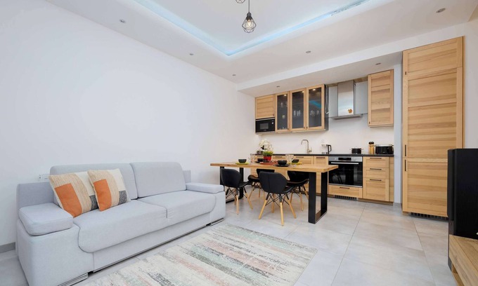 Wola Apartment | Stańczyka 5 | Bright Apartment | Parking | Warsaw