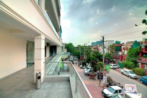DLF Phase 3 House | STAAYZ Premium Gurgaon
