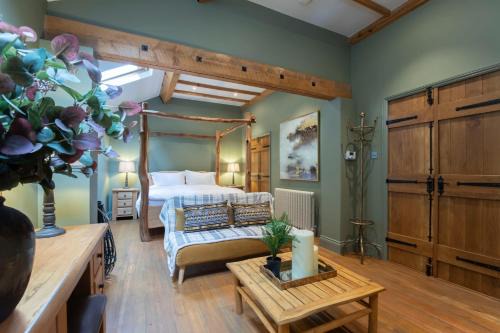 Shurdington Bed & Breakfast | Stable Lodge - Boutique Bed & Breakfast