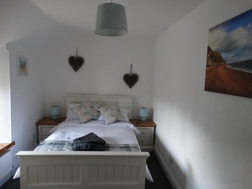 Chideock House | Staddlestones Cottage
