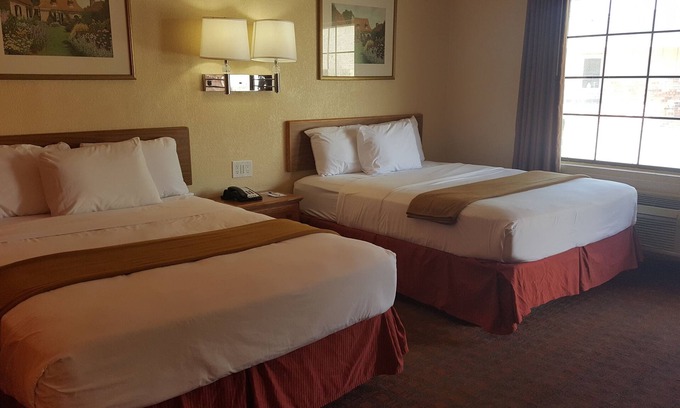 Lubbock Hotel | Stadium Motel