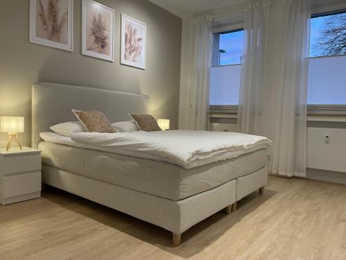 Lichtenfels Apartment | Stadtjuwel: Zentral & Modern