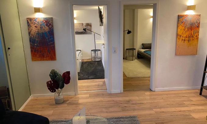 Burgeresch Apartment | Stadtnaher heller Souterrain