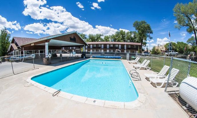 Dubois Hotel | Stagecoach Inn & Suites