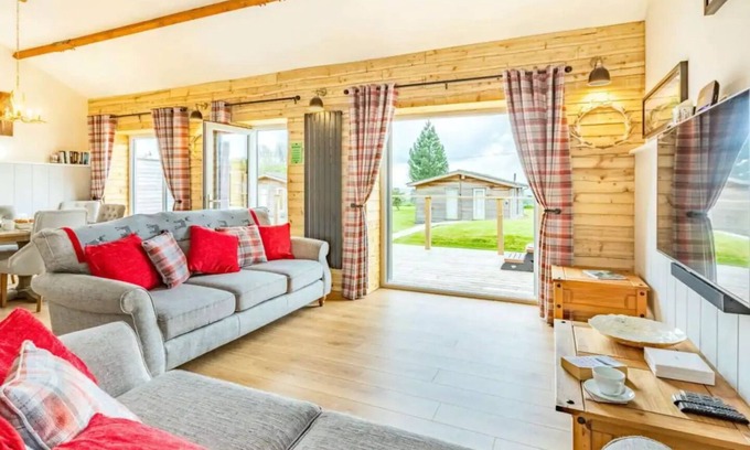 Sherborne House | Stags Barn - Luxury 5* Dorset barn conversion with private hot tub