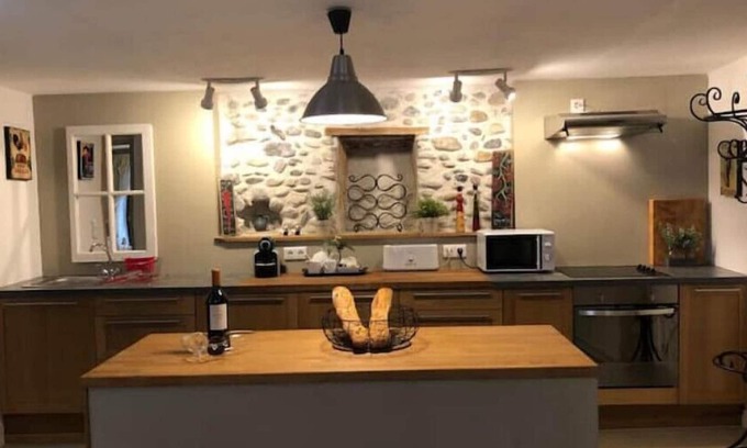 Limoux Condo | Stairway to Heaven Limoux