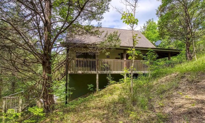 Sevierville Cabin | *Stairway to Heaven