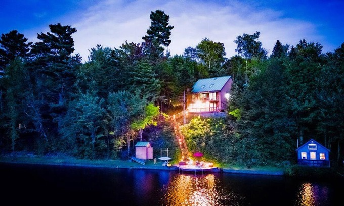 Eden House | Stairway To Heaven-VT Lakefront!