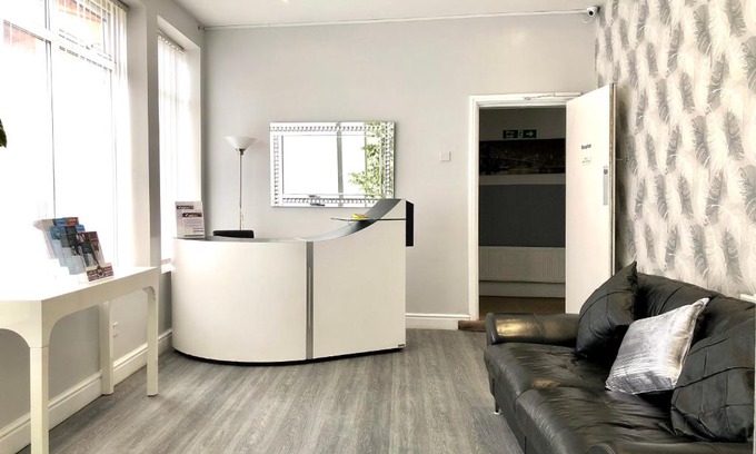 Liverpool House | Stalbridge Guest House