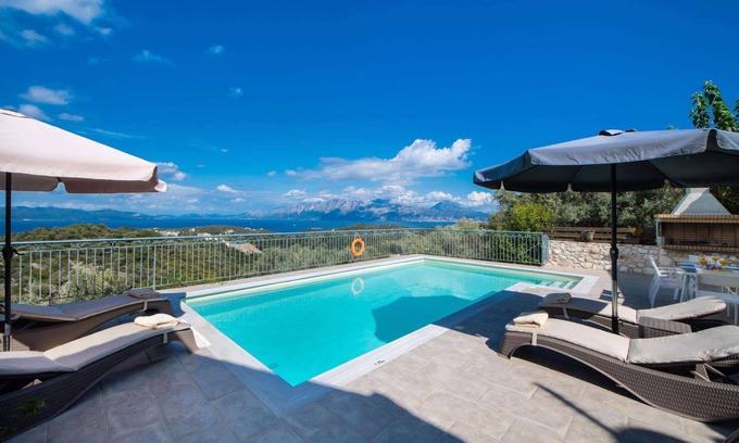 Meganisi Villa | Stamatina - Two Bedroom Villa, Sleeps 4