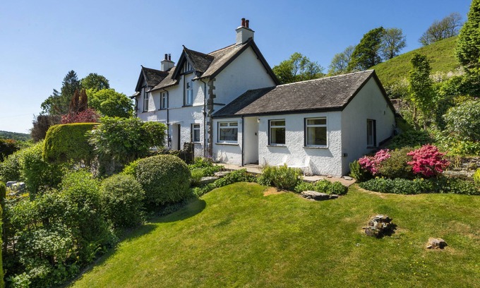 Troutbeck House | Stamp Howe - 4-bedroom property overlooking Troutbeck Valley.