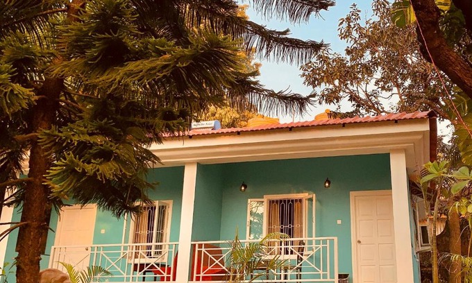 Vagator House | Stan-Inn, North Goa, Vagator, with strong WIFI,free private parking & kitchen, Can Cook where you stay