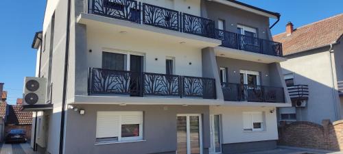 Sid Apartment | Stan na dan Jovana Šid