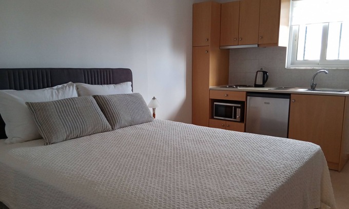 Kiotari Apartment | Standard Family Suite Kiotari Beach