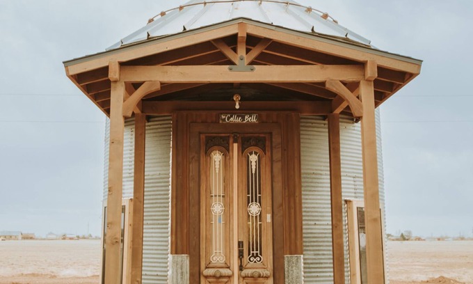 Lubbock Cottage | Standard One Room Silo