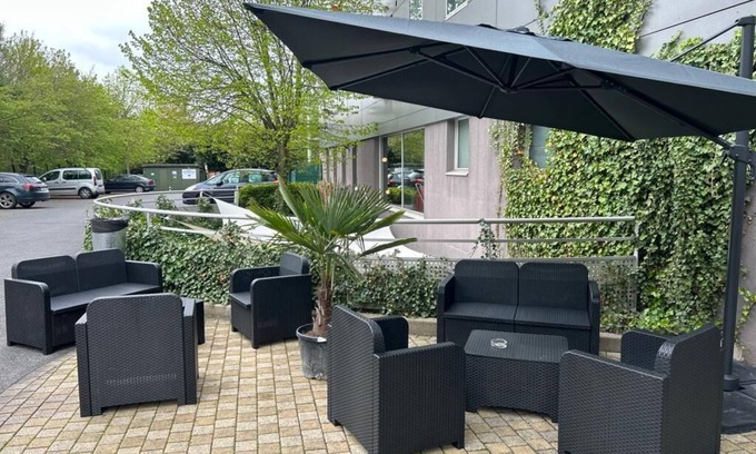 Roissy-en-France Apartment | Standing Hôtel Suites by Actisource