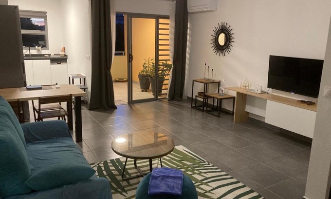 Pa'ofa'i Apartment | Standing Residence Kumuhei