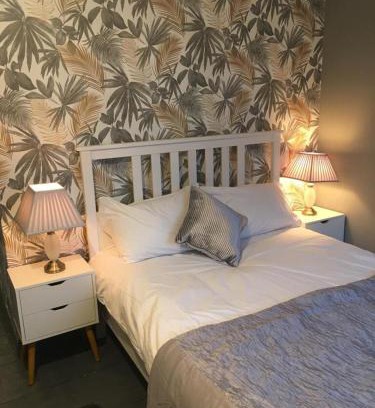 Bishop's Stortford House | Stansted Airport Guest Rooms