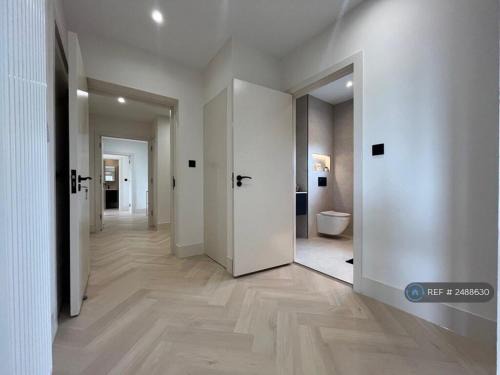 Brondesbury Apartment | Star London Globe House penthouse