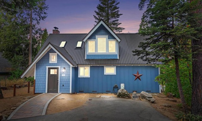 Yosemite West House | Starfall
