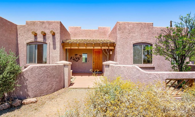 Gold Canyon House | Stargazer Hideaway