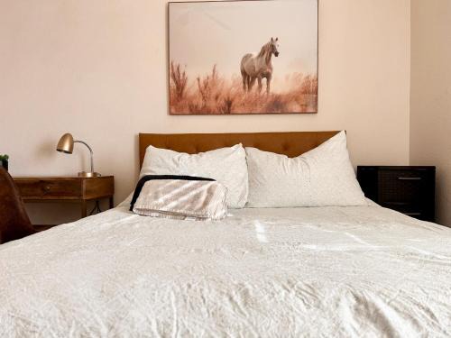 Hemet House | Starlight Western Room