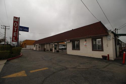 San Bernardino Hotel | Starlite Motel