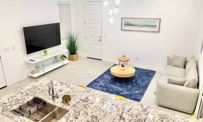 Terracita House | Starry Cardinal Stadium Guest House