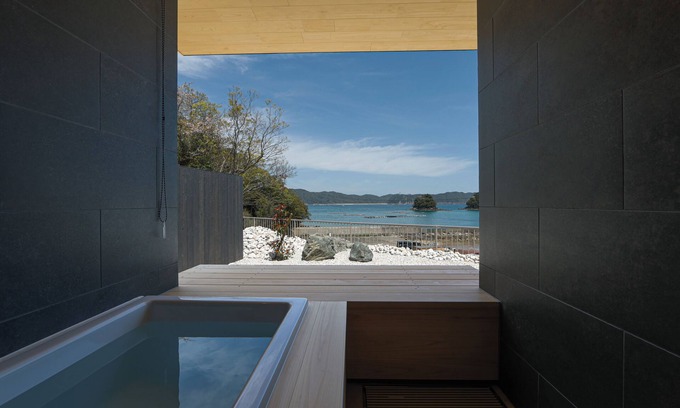 Toyo-cho House | Starry villa WANASA
