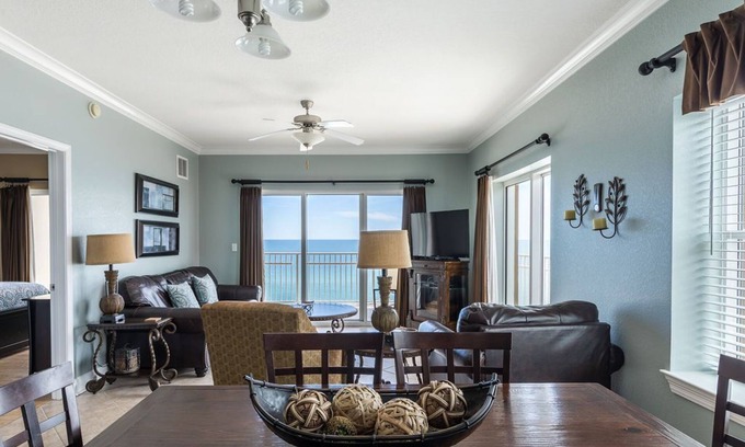 Gulf Shores Condo | Stars on the Water, Corner unit 308, Beach Front, Sept 14-18 New Lower Rates