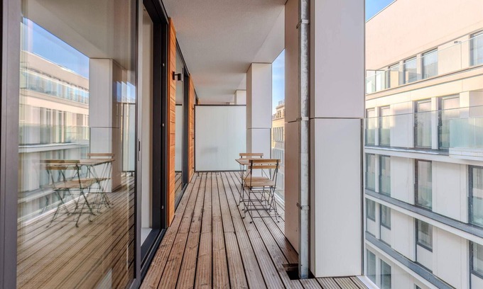 Postel Apartment | Stassart IV - Two Bedroom Apartment, Sleeps 6