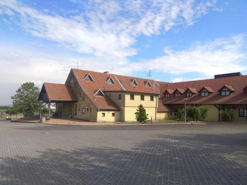 Olsany Hotel | Statek Olšany