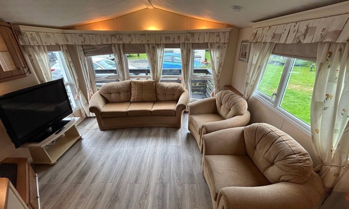 Newton Stewart House | Static Family Caravan - Creebridge