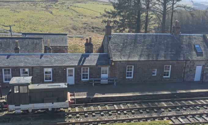 Hawick Cottage | STATION MASTERS HOUSE, family friendly, with open fire in Kielder