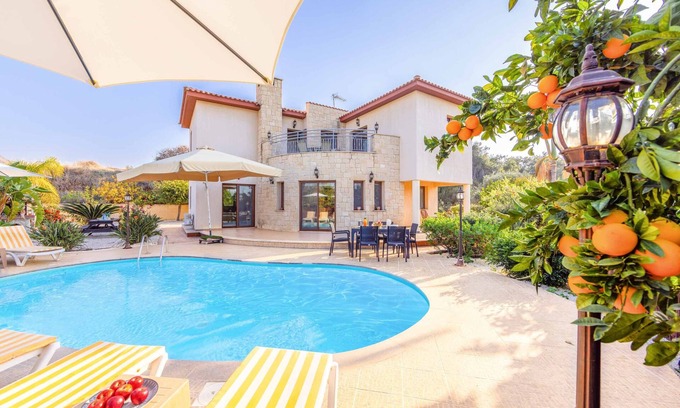 Argaka Villa | Stavros Villa - Four Bedroom Villa, Sleeps 8