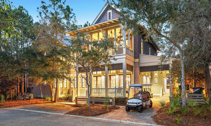 Watercolor House | 🍂Stay 3+ Nights, Get 1 Free! 8/15–11/15 | WaterColor Beach Club Access, Golf Cart, & Pool!