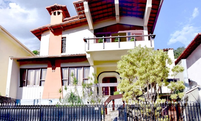 Comiteco House | Stay 5 minutes away downtown!