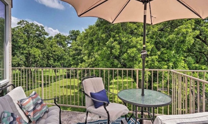 New Braunfels Condo | STAY AWHILE!