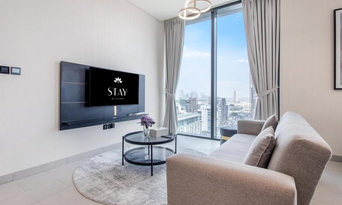 Dubai Apartment | STAY BY LATINEM Luxury 2BR Holiday Home W1504 near Burj Khalifa
