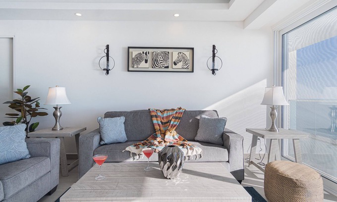 Puerto Penasco Condo | Stay in Luxury/Splash in New Lazy River this Winter Encanatame Towers 902