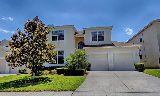 Windsor Hills Villa | Stay in the BEST Luxury 5 bedroom villa with SOUTH facing pool