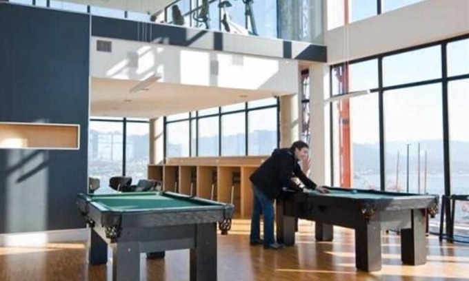 Gastown Condo | Stay in the iconic Vancouver Residential Tower
