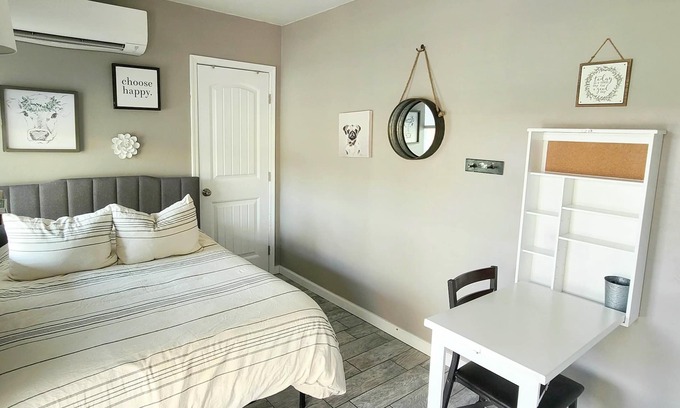 Peter Howell Apartment | Stay near UAZ in Tucson's cozy 1-bedroom