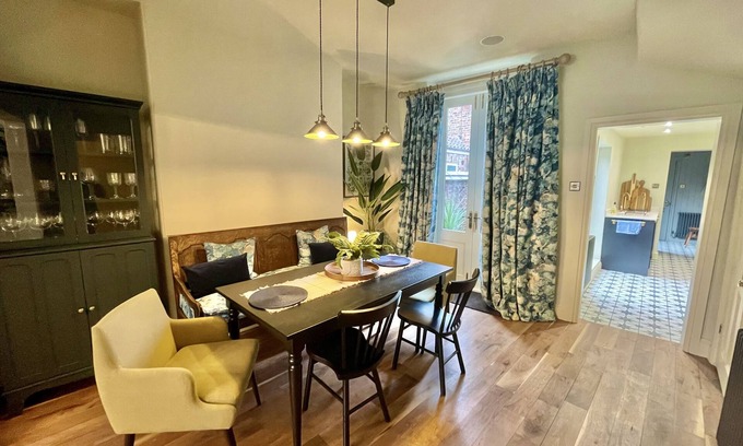 Pocklington House | Stay @ No 4 York centre