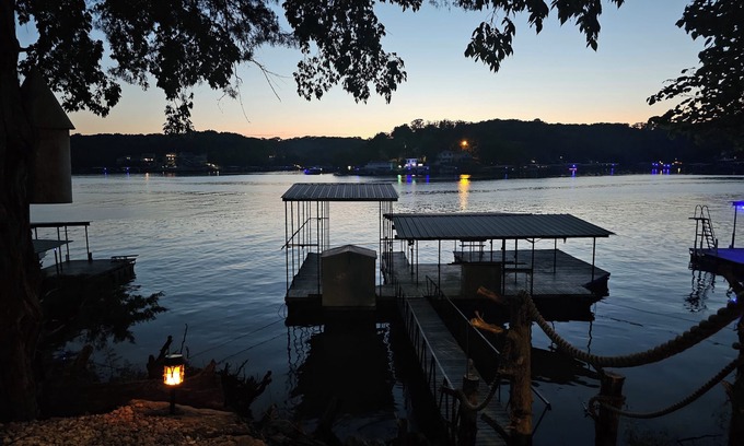 Rocky Mount House | Stay, Play, Getaway. Beautiful Lake Front Home-Large private dock & boat-slip