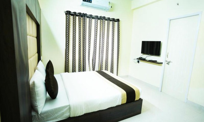 Perambur Purasavakam Hotel | Stay Square Inn Anna Nagar